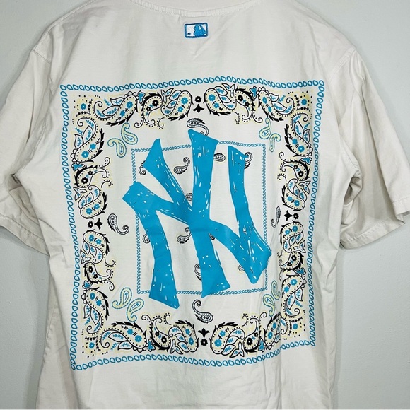 MLB NY Yankees White/Blue Paisley Graphic Logo Tee L - Picture 6 of 7